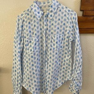 Lily Pulitzer linen collared shirt with turtles